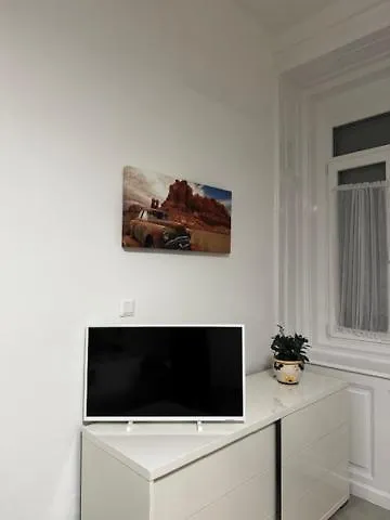 Cozy In The Heart Of Buda דירה