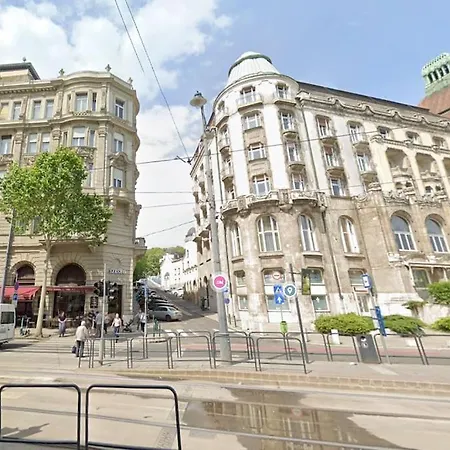 Cozy In The Heart Of Buda Appartement